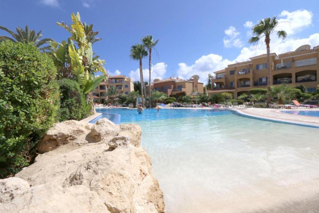 Apartamento Limnaria Gardens B Paphos Exterior foto