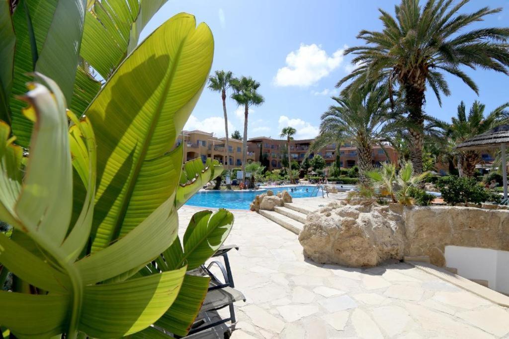 Apartamento Limnaria Gardens B Paphos Exterior foto